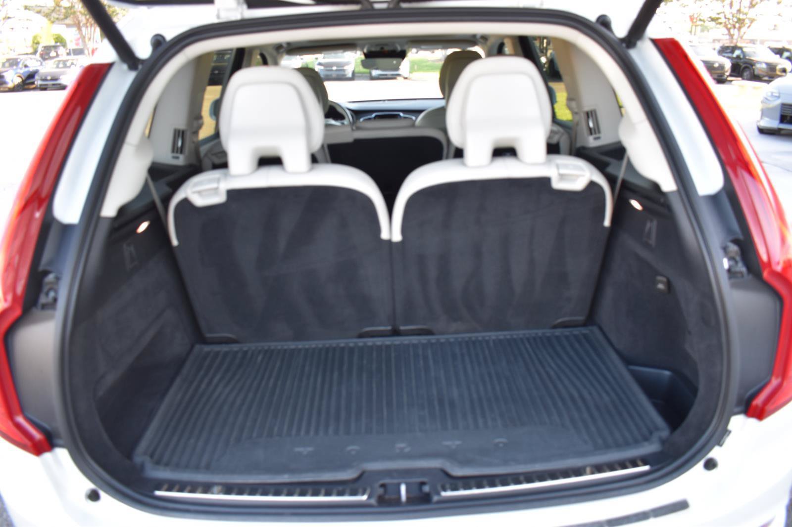 Used 2021 Volvo XC90 T5 Momentum w/ Protection Package Premier FWD image 56