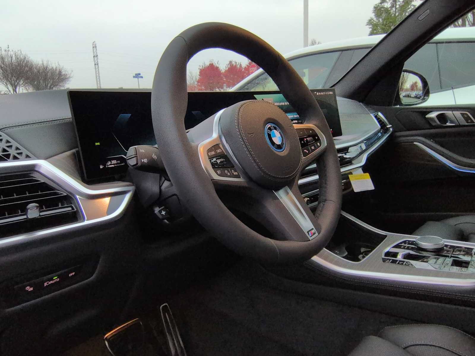 Used 2026 BMW X5 xDrive50e w/ M Sport Package AWD/4WD image 16