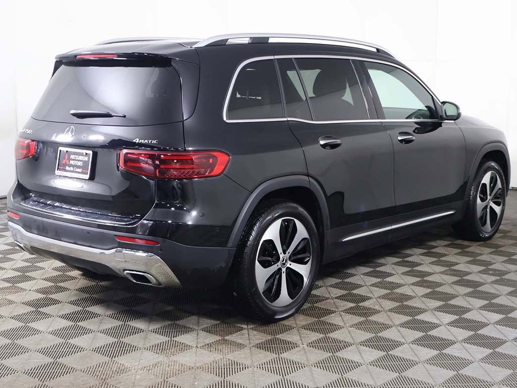 Used 2025 Mercedes-Benz GLB 250 4MATIC image 10