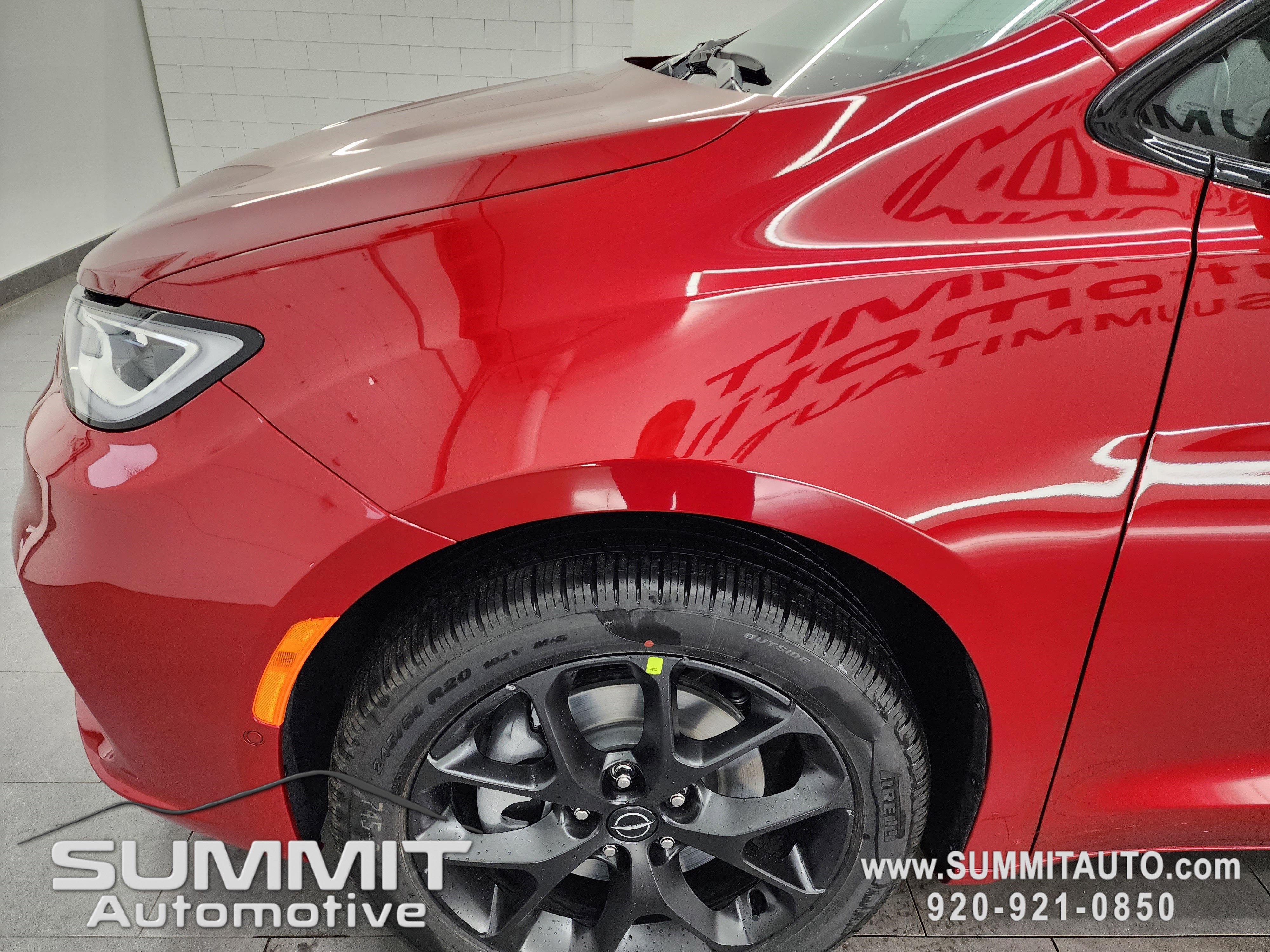 New 2026 Chrysler Pacifica Limited w/ S Appearance Package image 37