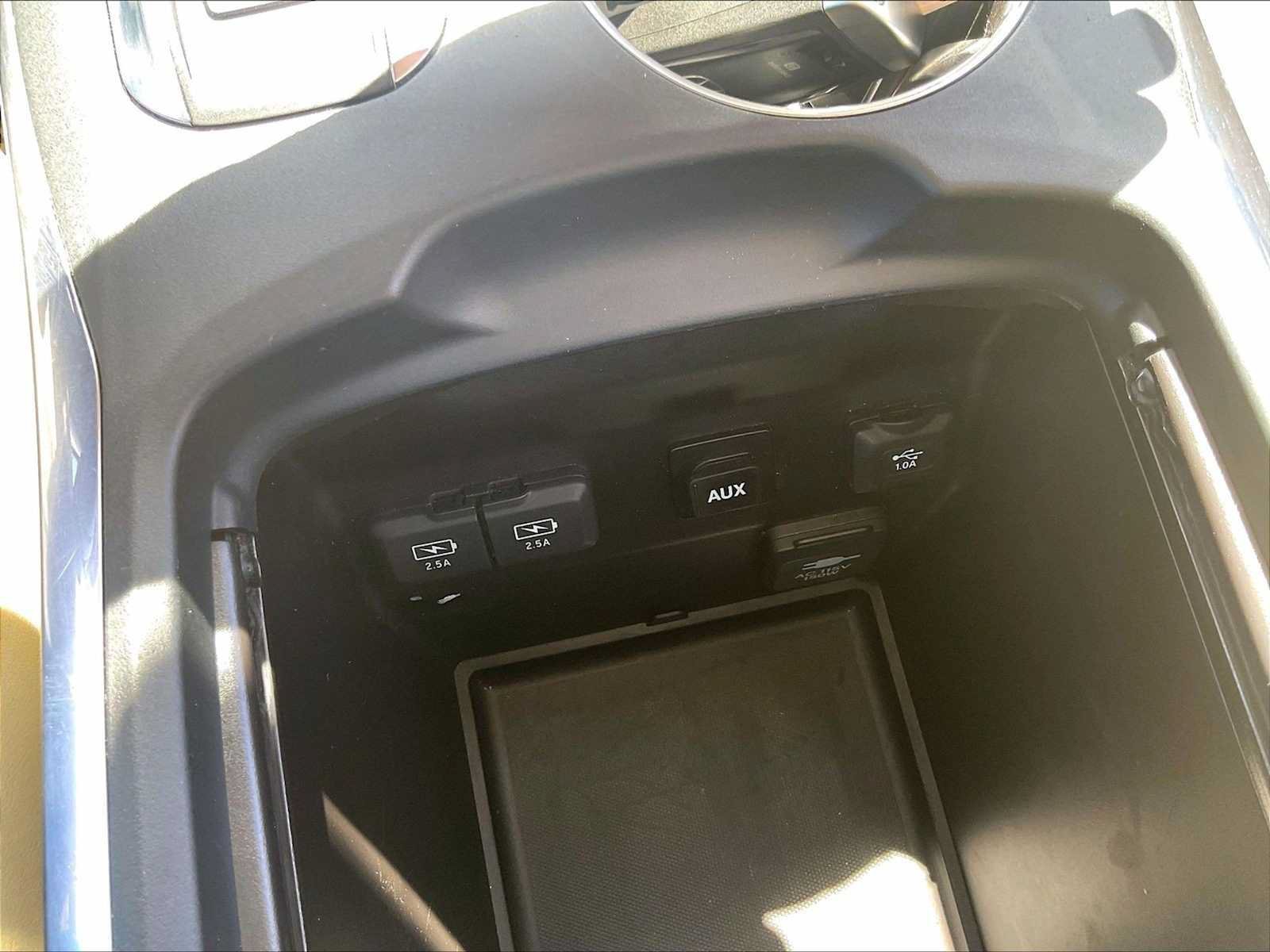 Used 2017 Acura MDX SH-AWD image 34
