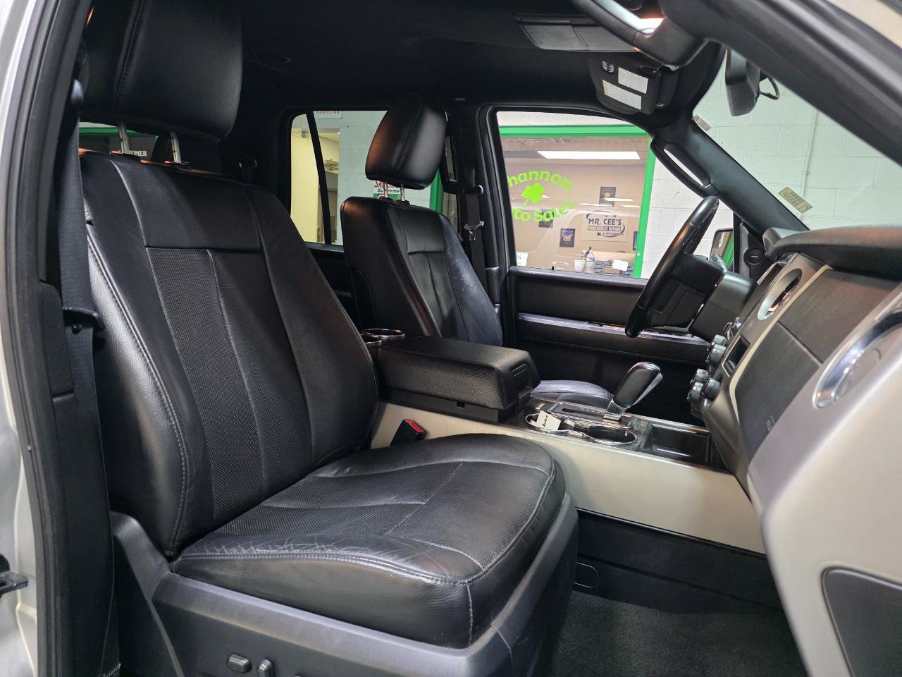 Used 2017 Ford Expedition EL Limited image 27