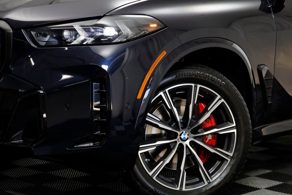 New 2026 BMW X5 xDrive40i w/ M Sport Package AWD/4WD image 3