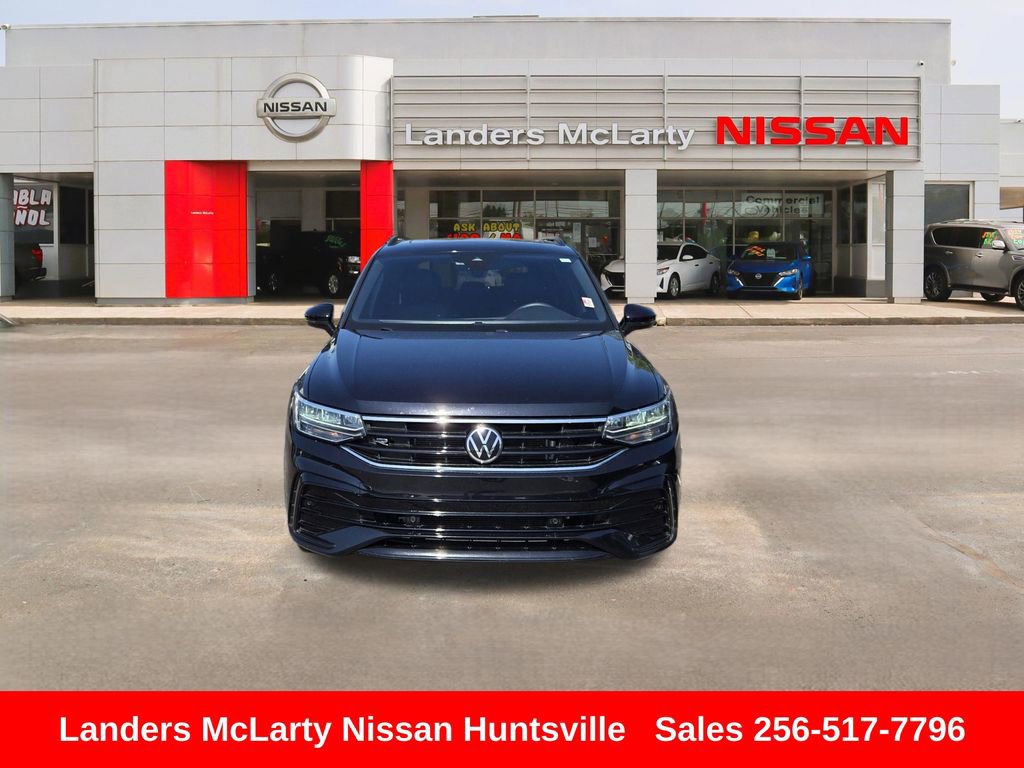 Used 2022 Volkswagen Tiguan SE R-Line FWD image 11