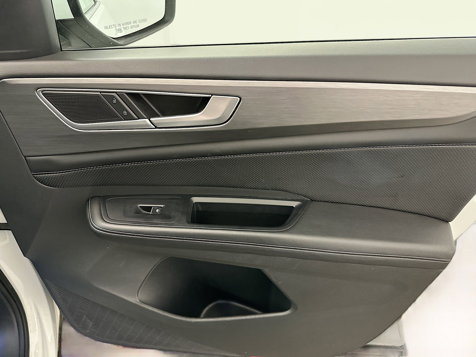 Used 2024 Volkswagen Atlas Cross Sport SE image 34