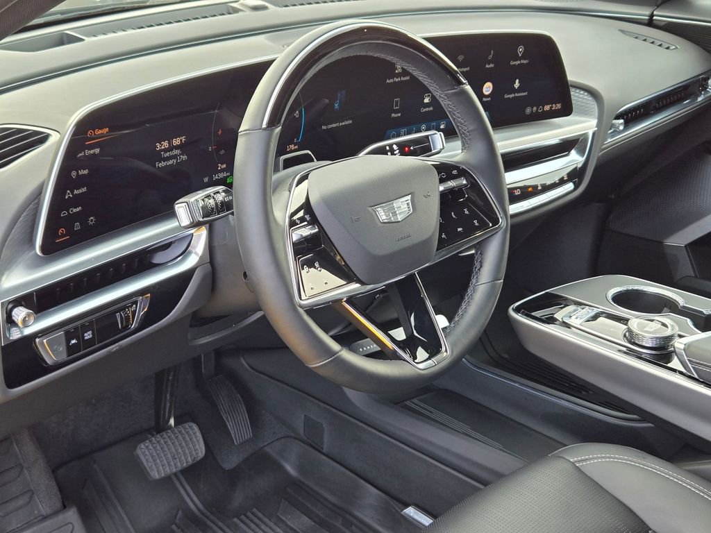 Certified 2025 Cadillac Lyriq Luxury w/ LPO, Floor Liner Package image 10