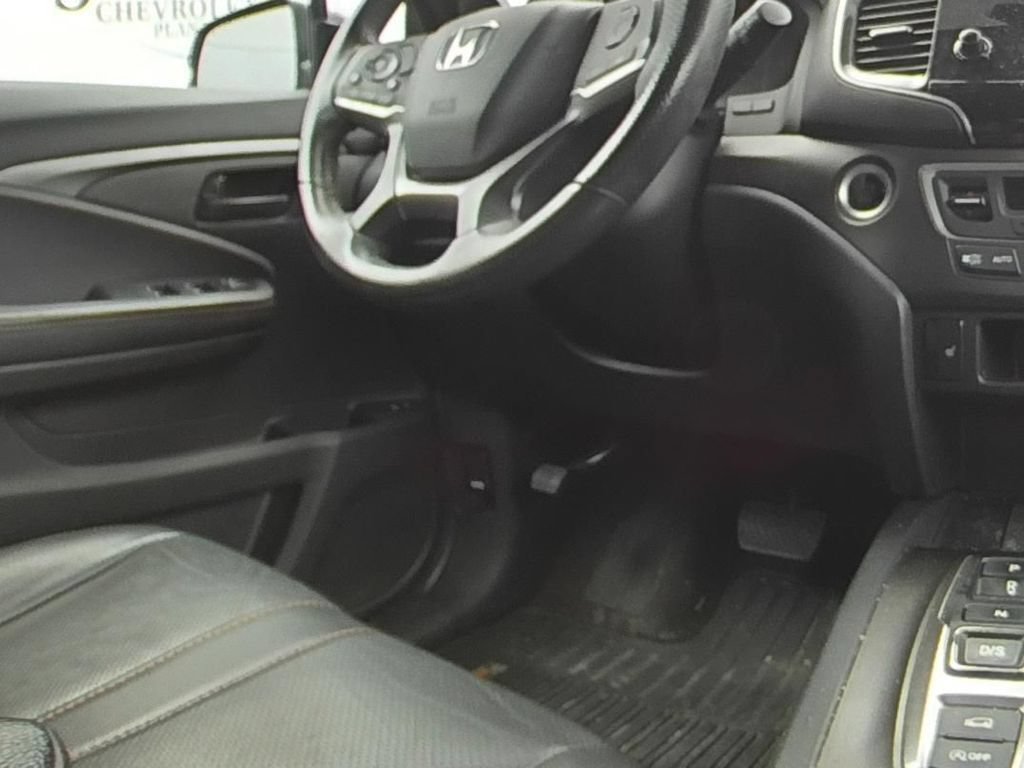 Used 2022 Honda Passport TrailSport image 16