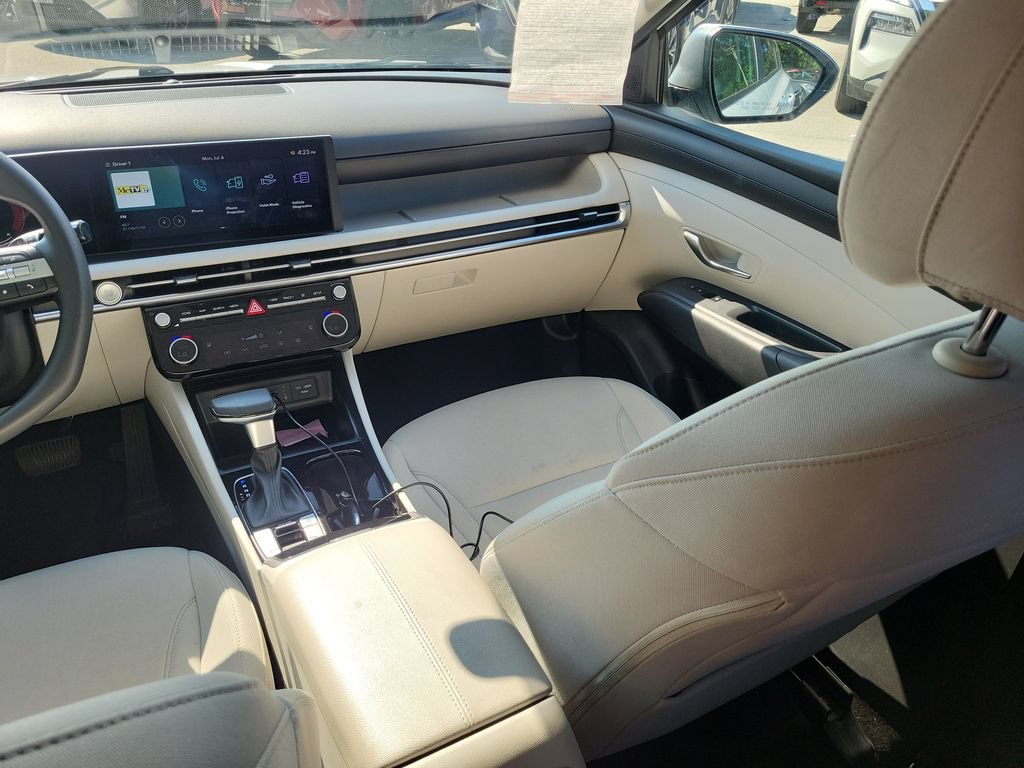 Used 2025 Hyundai Tucson SEL FWD image 14