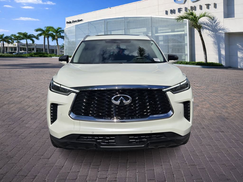 Certified 2023 INFINITI QX60 Luxe w/ Cargo Package image 2