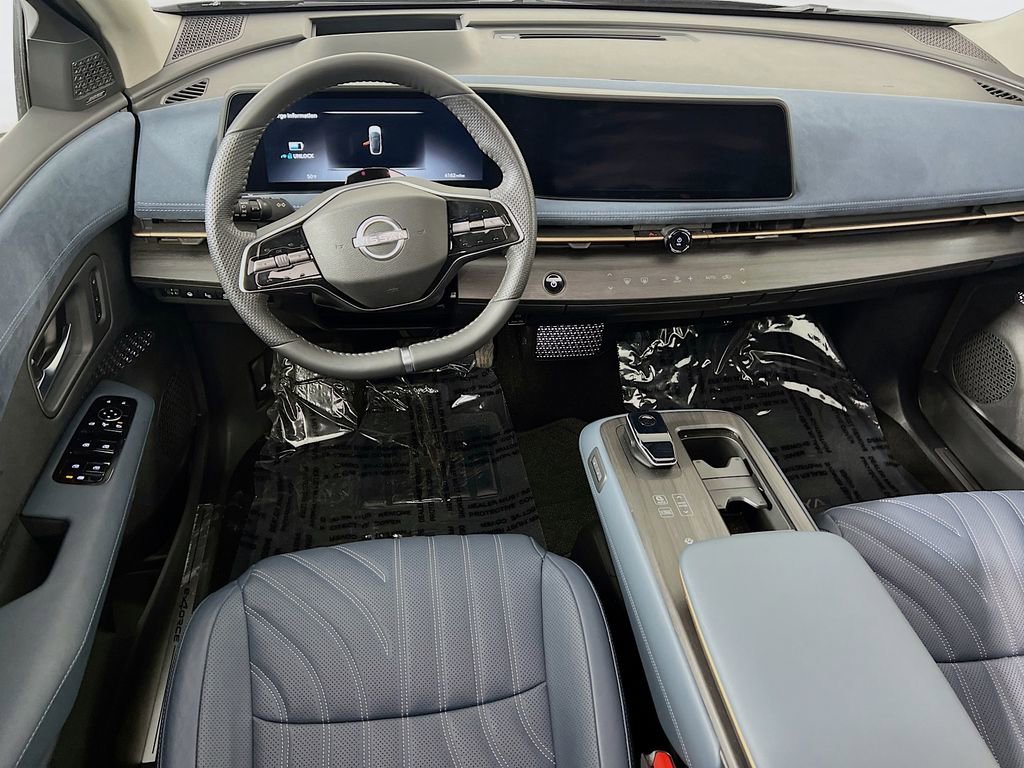 Used 2025 Nissan Ariya Platinum image 23