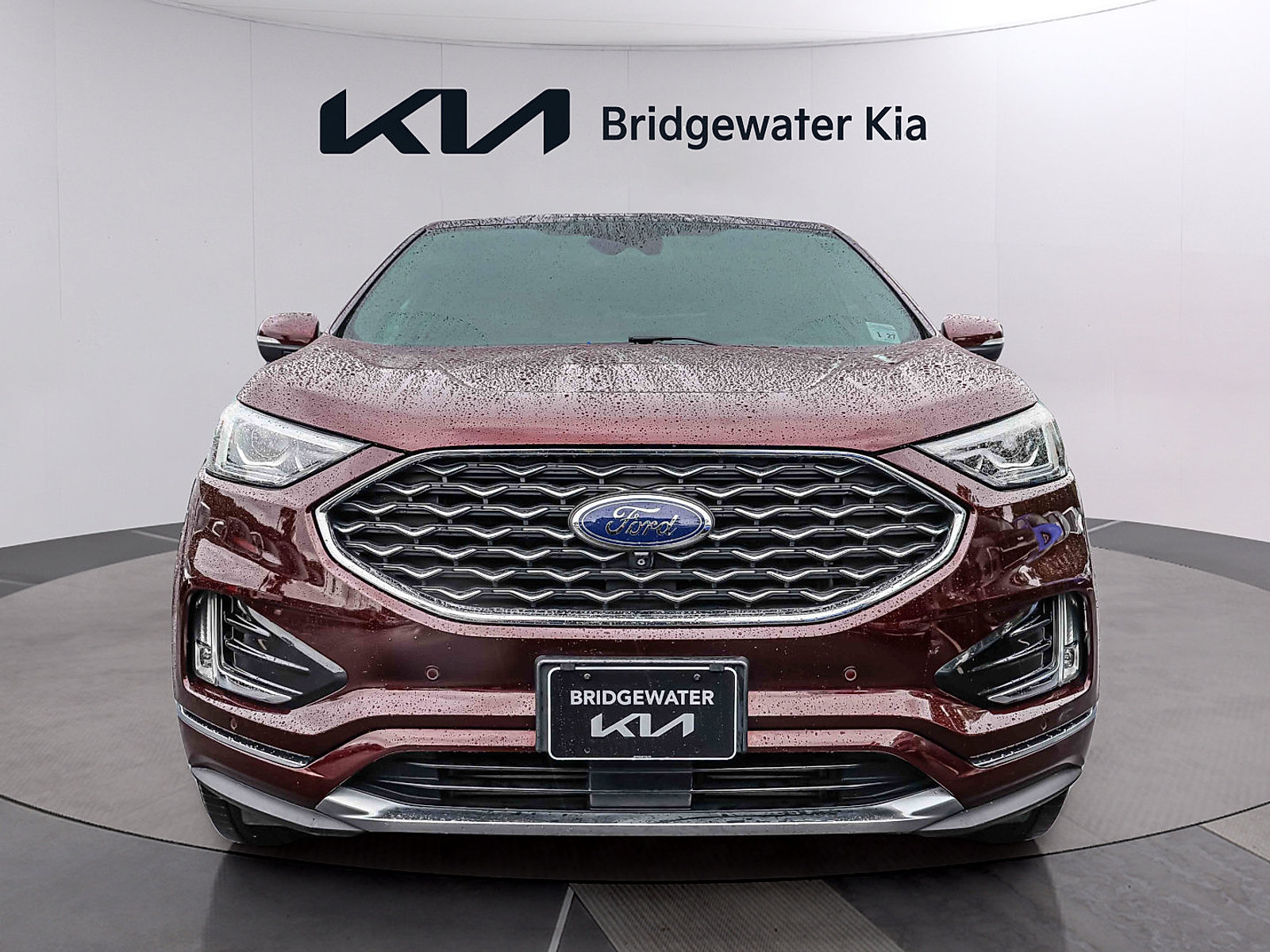 Used 2022 Ford Edge Titanium w/ Equipment Group 301A AWD/4WD image 2