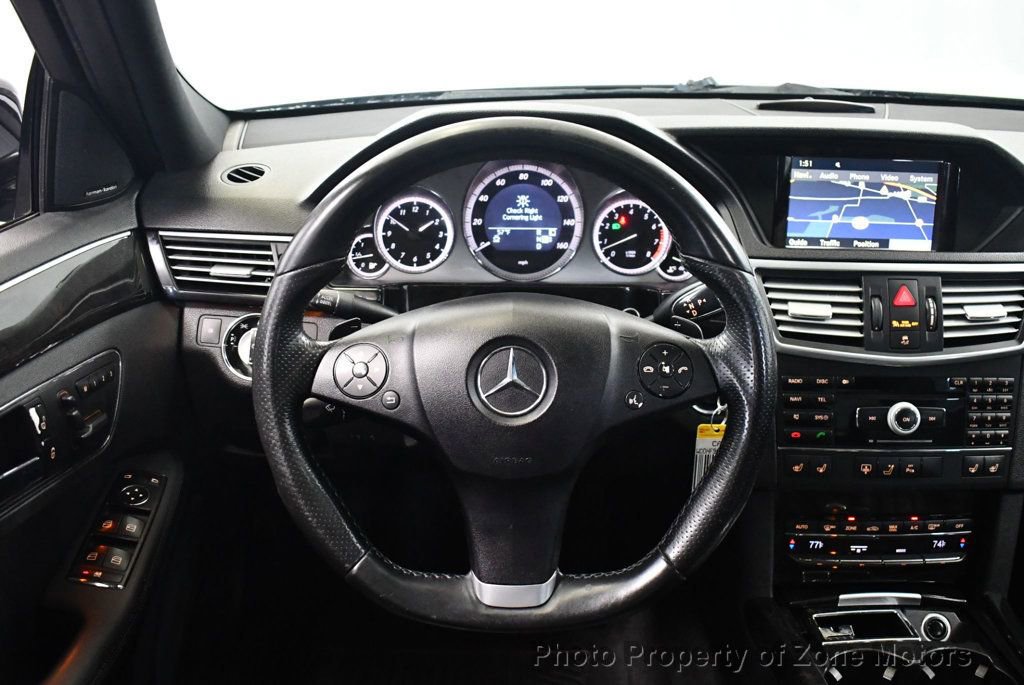 Used 2010 Mercedes-Benz E 550 4MATIC Sedan image 25