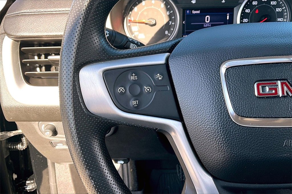 Used 2022 GMC Terrain SLE w/ Driver Convenience Package image 18