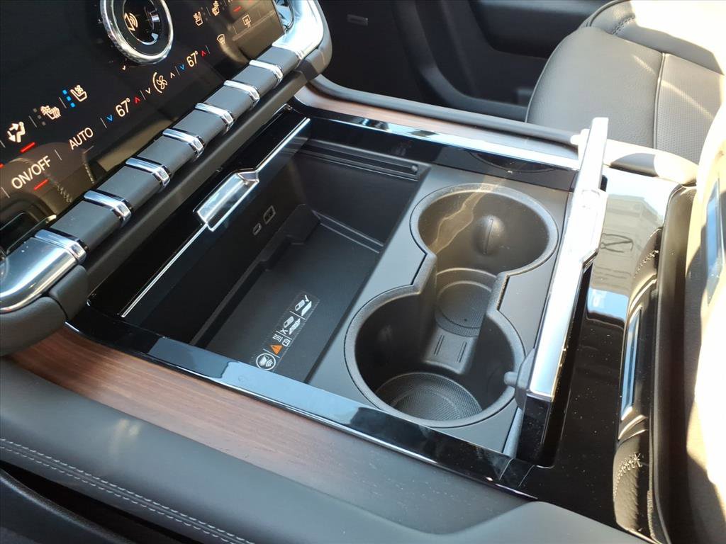 New 2026 GMC Yukon Denali w/ Sun & Power Step Package image 16