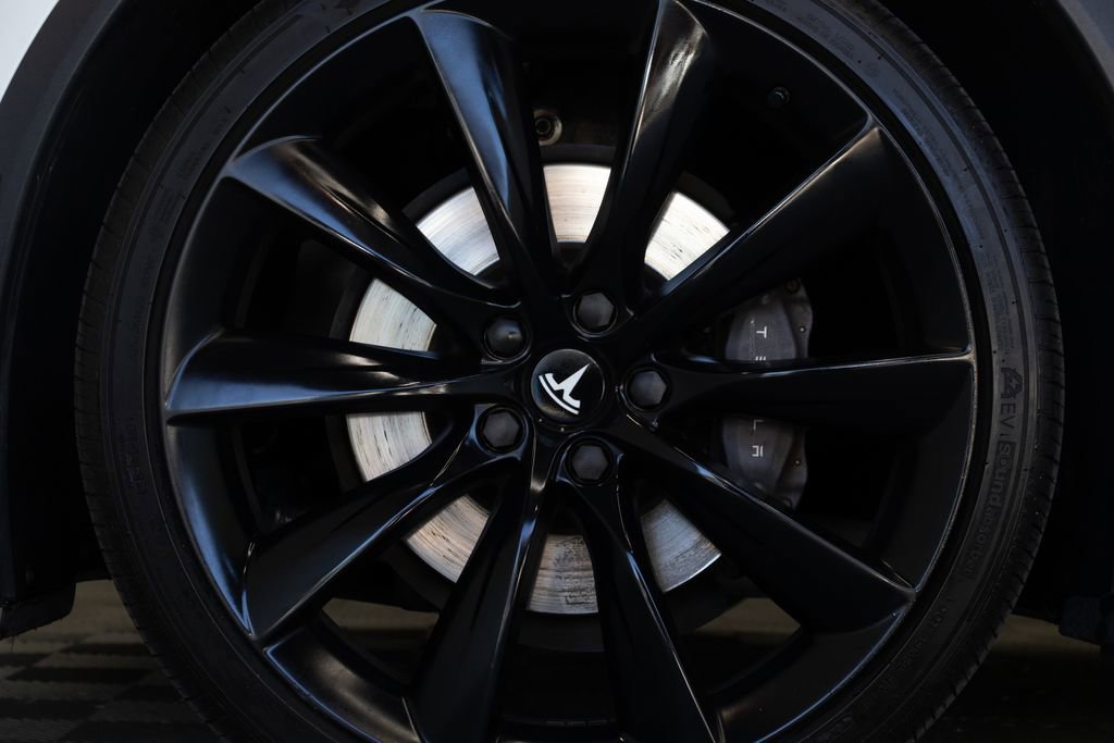 Used 2018 Tesla Model X 100D AWD/4WD image 10