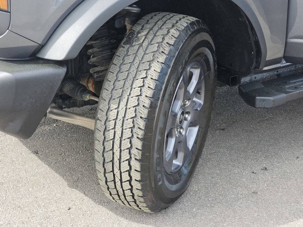 Used 2024 Ford Bronco Big Bend image 37