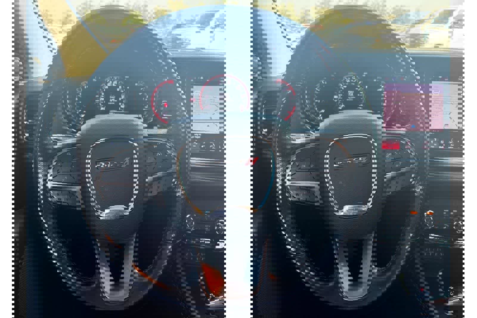 Used 2021 Dodge Durango SXT image 23