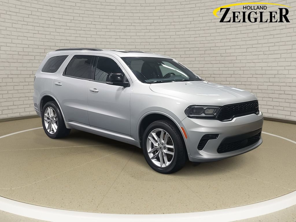 Used 2023 Dodge Durango GT image 3