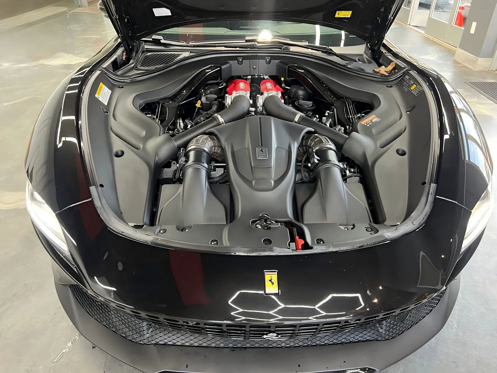 Used 2023 Ferrari Roma RWD image 22