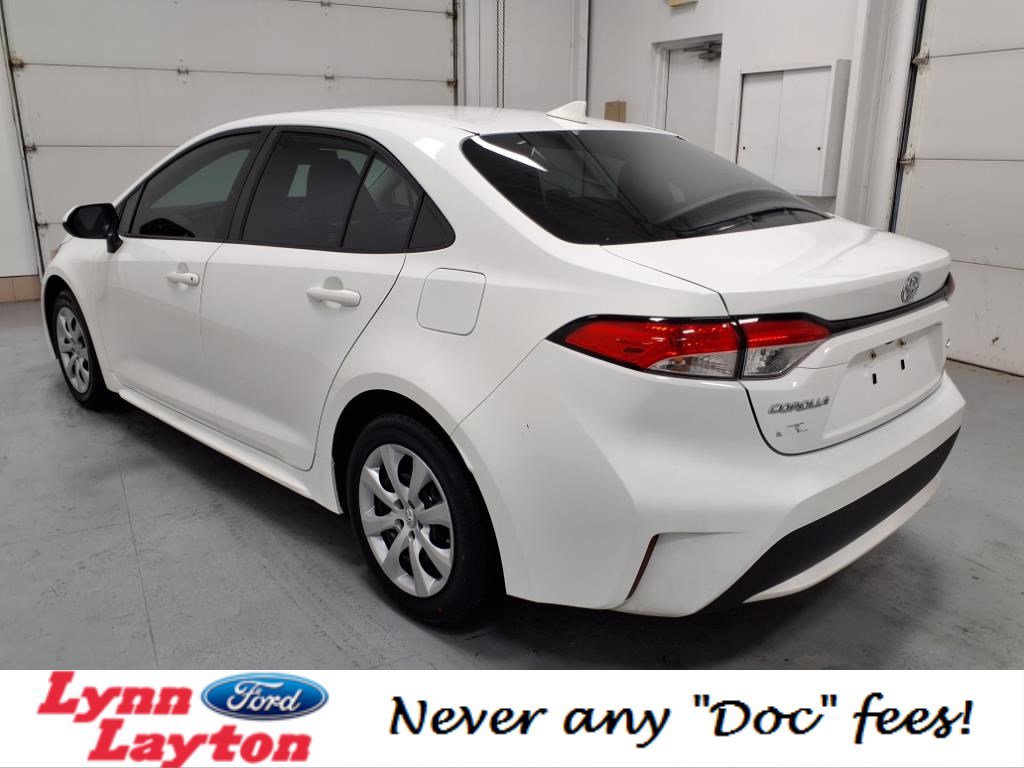 Used 2022 Toyota Corolla LE image 5