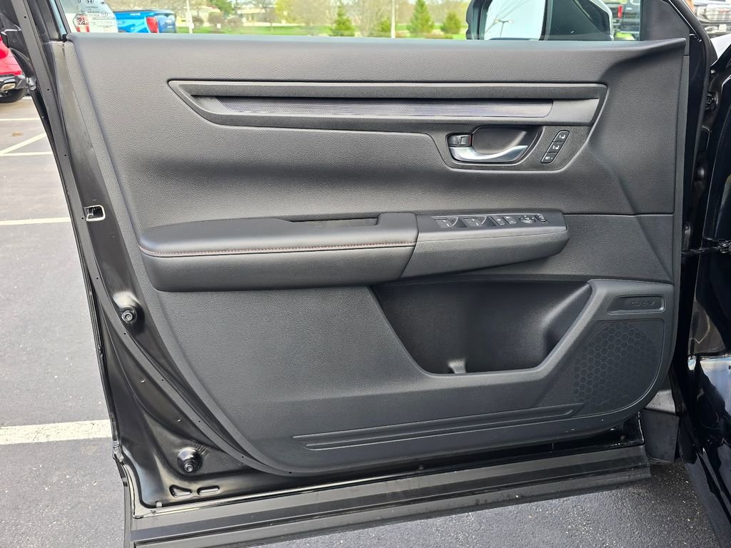 Used 2026 Honda CR-V Sport-L image 12
