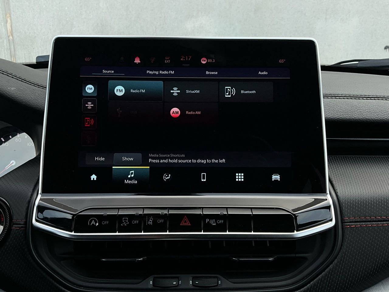 Used 2025 Jeep Compass Trailhawk image 31