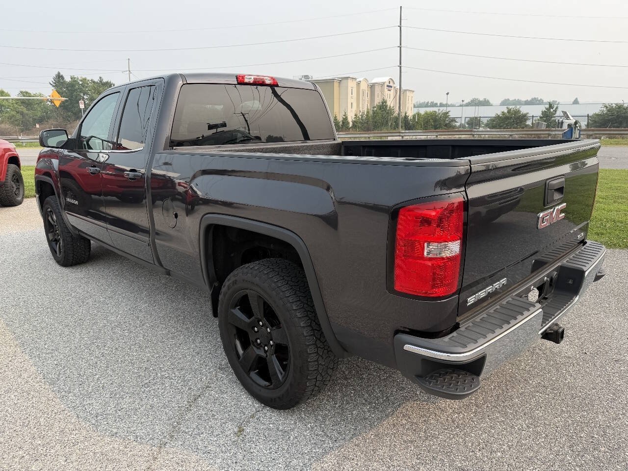 Used 2014 GMC Sierra 1500 SLE w/ SLE Value Package AWD/4WD image 4