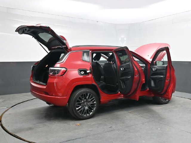 Used 2022 Jeep Compass Limited AWD/4WD image 59