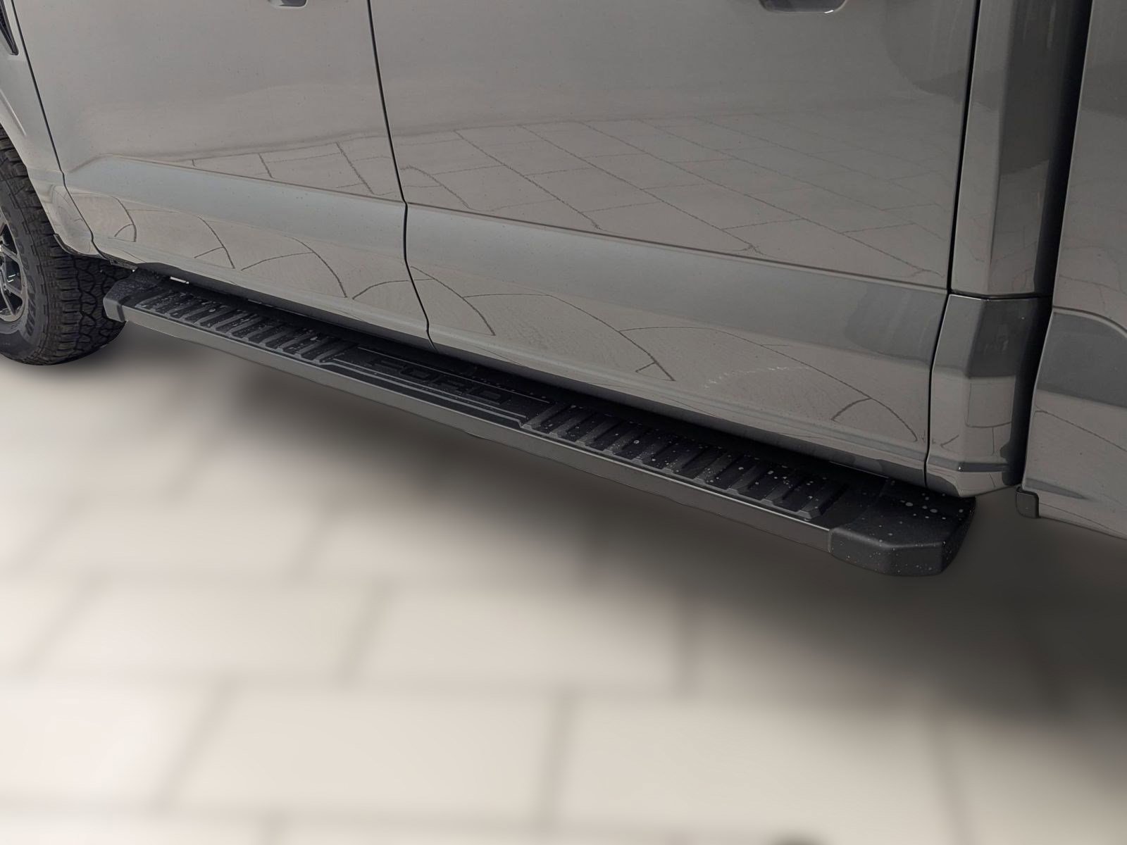 New 2025 Ford F150 XLT w/ Equipment Group 302A MID image 35