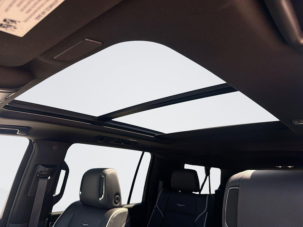 Certified 2025 Cadillac Escalade ESV Sport AWD/4WD image 5