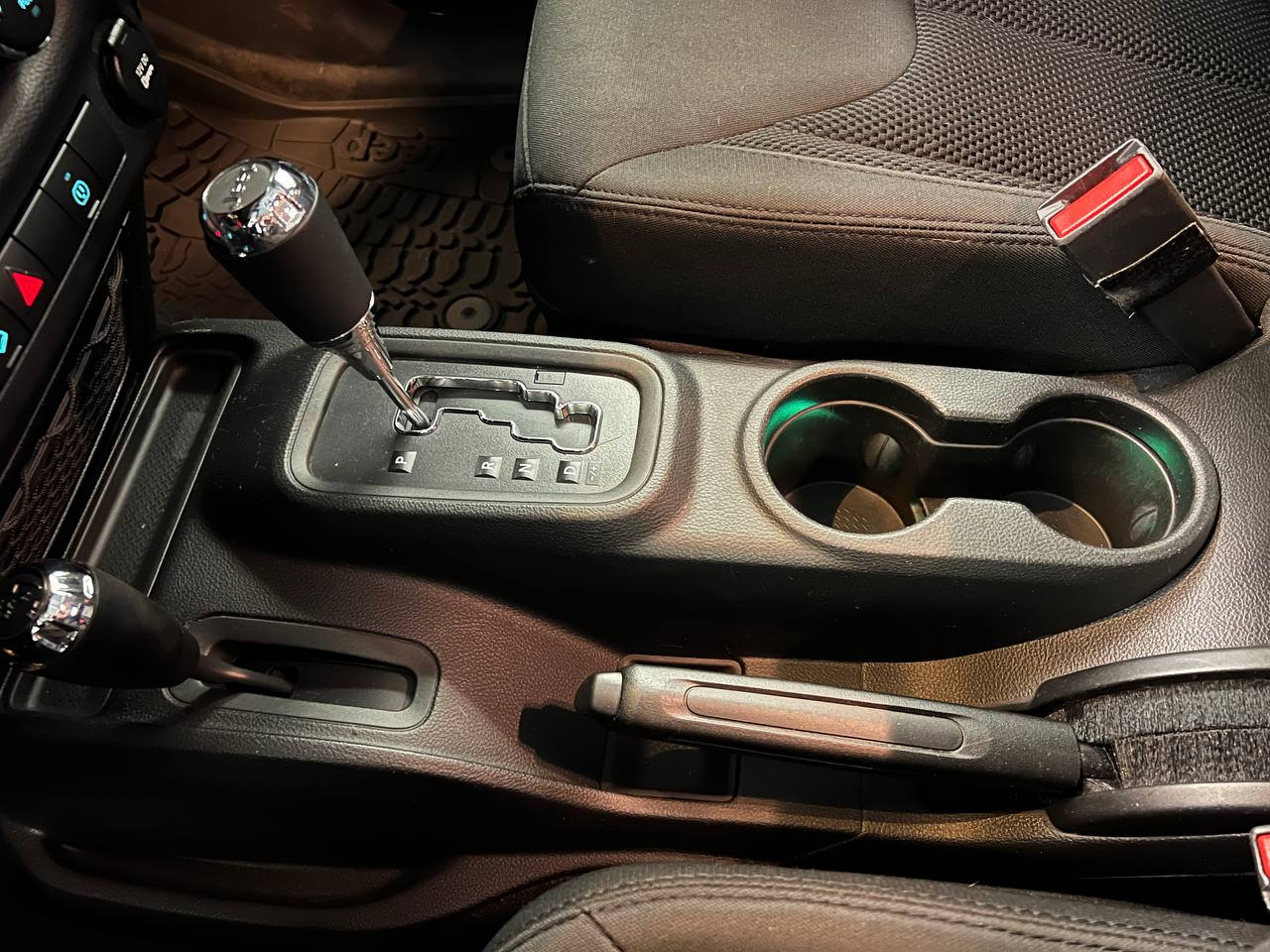 Used 2017 Jeep Wrangler Unlimited Sport image 20