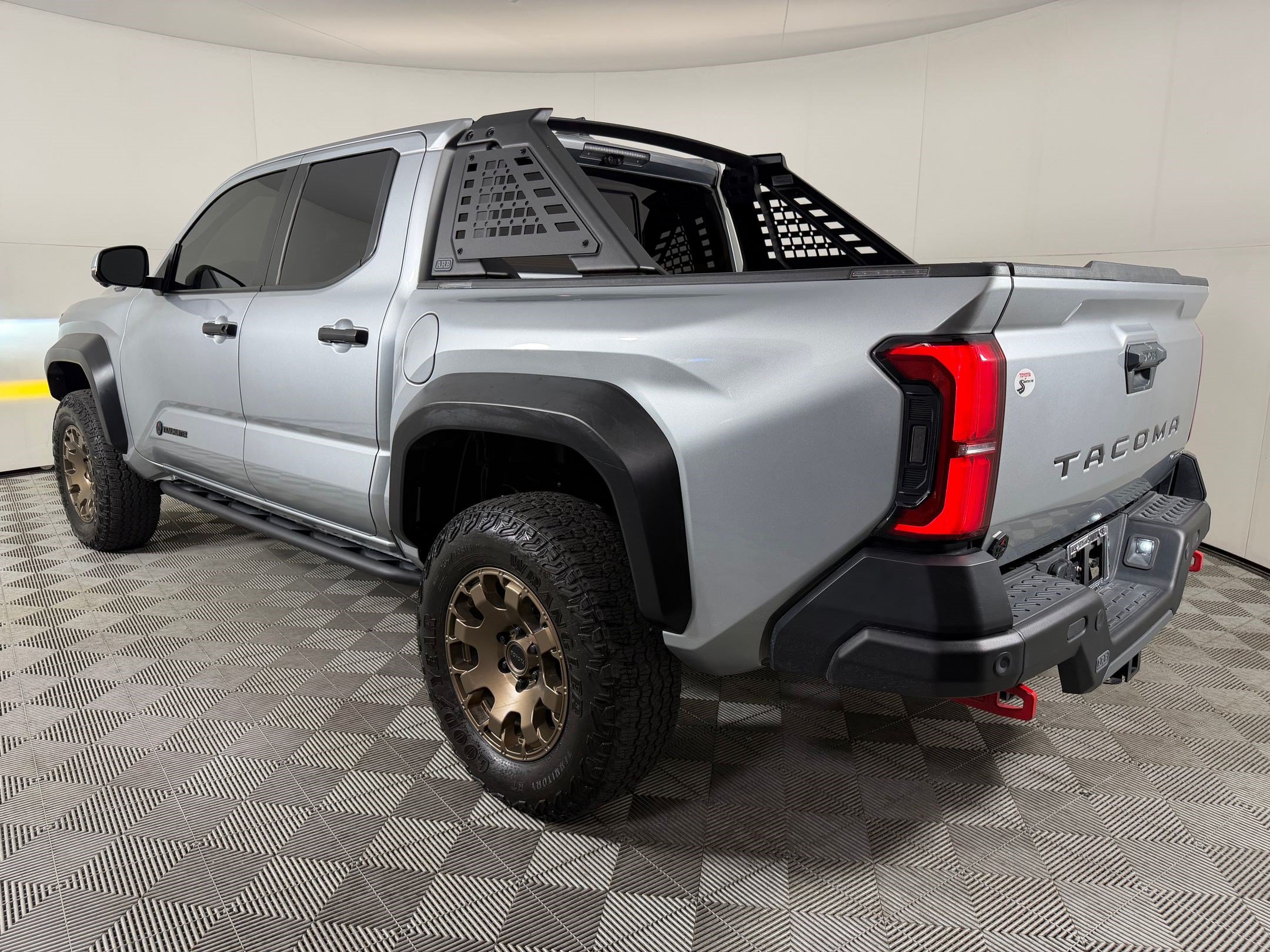 Used 2025 Toyota Tacoma 4x4 Double Cab Hybrid image 3