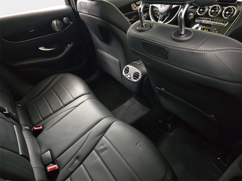 Used 2019 Mercedes-Benz GLC 300 image 14