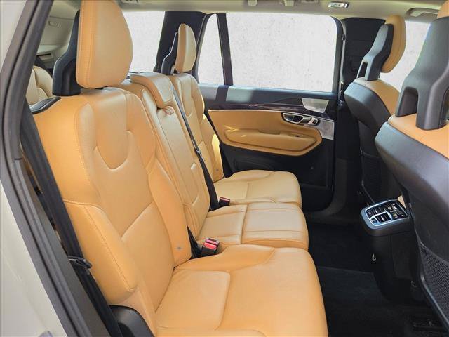 Used 2016 Volvo XC90 T6 Momentum w/ Momentum Plus Package AWD/4WD image 20
