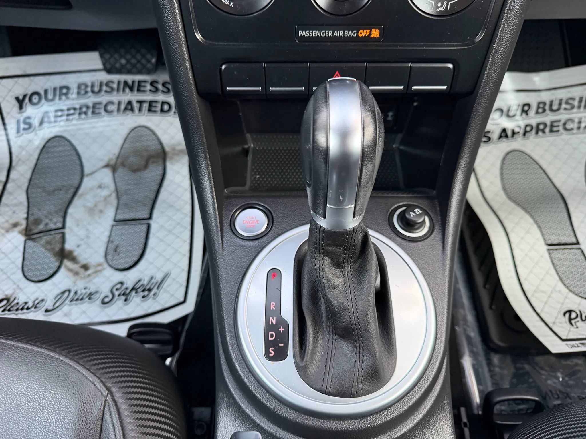 Used 2018 Volkswagen Beetle 2.0T S w/ Style & Comfort Package For S image 23