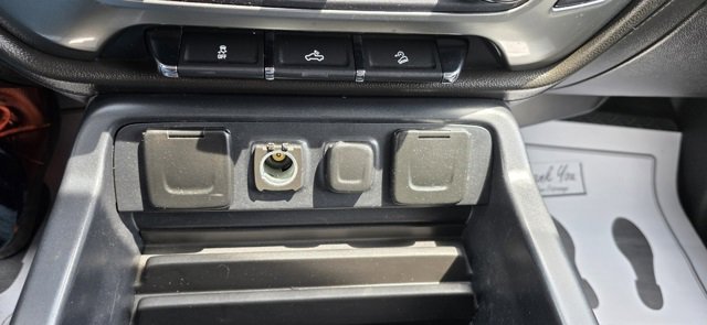 Used 2017 Chevrolet Silverado 1500 LTZ image 22