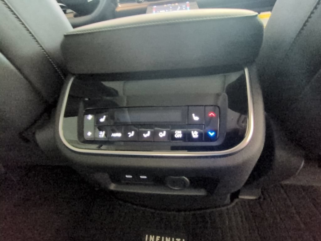 Used 2026 INFINITI QX80 Luxe w/ Cargo Package RWD image 25