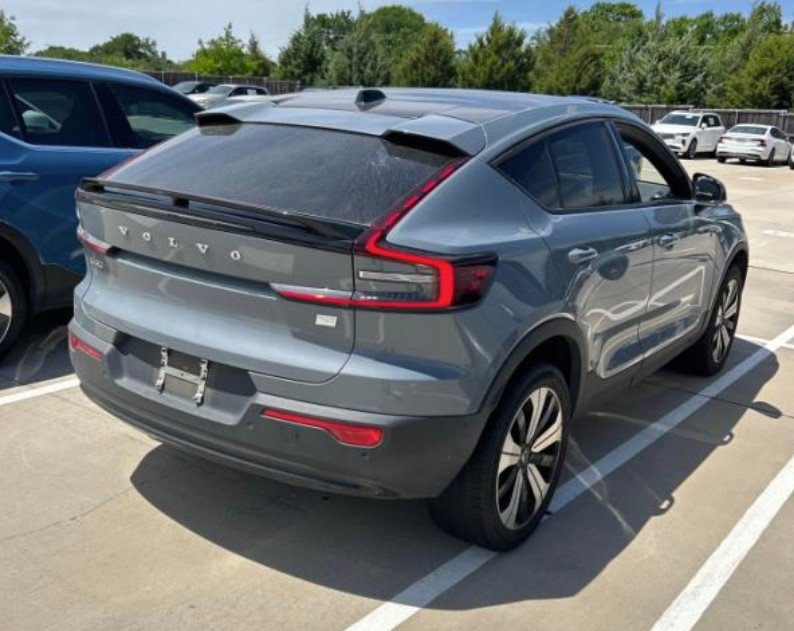Used 2023 Volvo C40 P8 Recharge Plus w/ Protection Package Premier AWD/4WD image 9