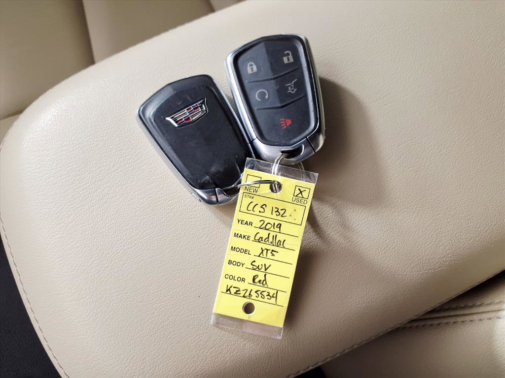 Used 2019 Cadillac XT5 FWD image 24