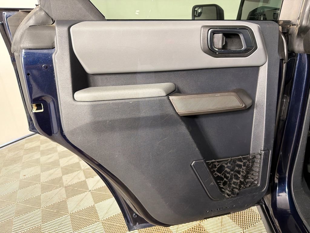 Used 2021 Ford Bronco Black Diamond image 22