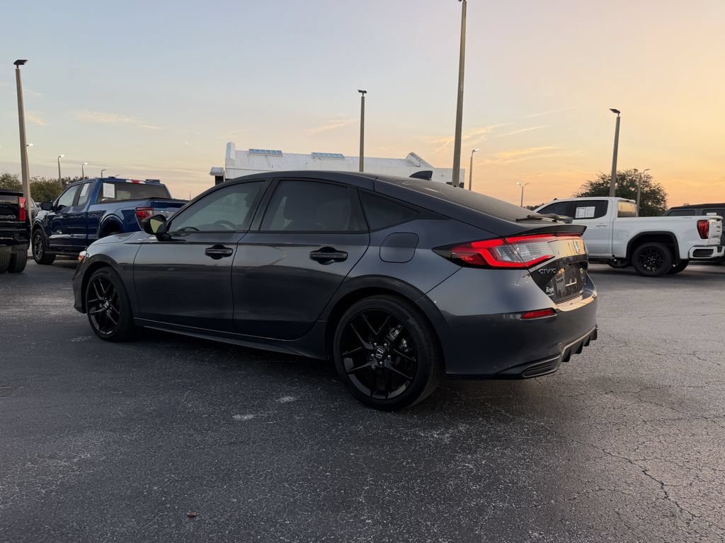 Used 2025 Honda Civic Sport image 6