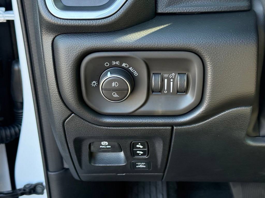 New 2027 RAM 1500 Laramie AWD/4WD image 19