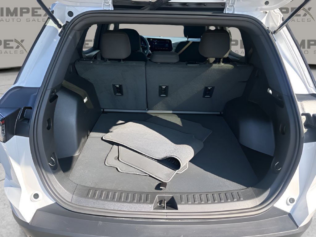 Used 2026 Chevrolet Equinox LT FWD image 29