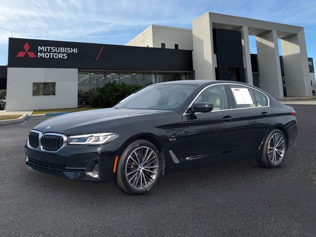 Used 2023 BMW 530e xDrive video 1