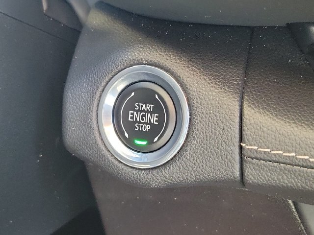 Used 2021 Buick Envision Preferred AWD/4WD image 17