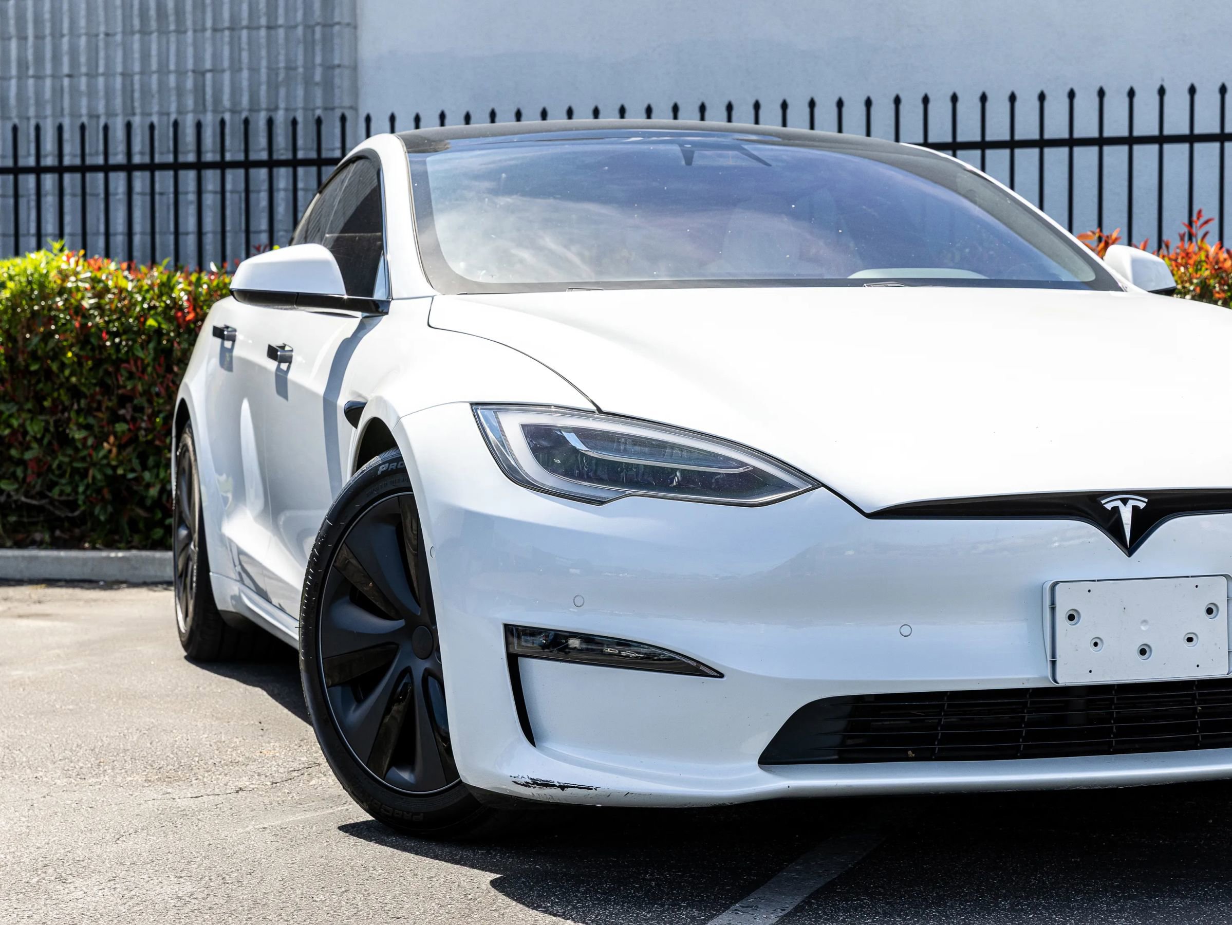 Used 2022 Tesla Model S Standard Range AWD/4WD image 15