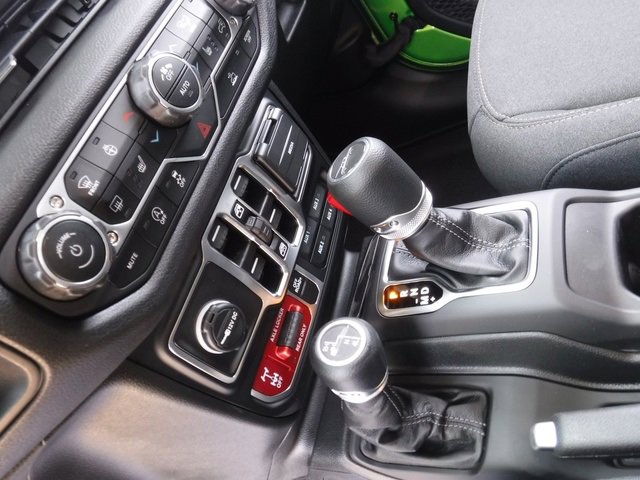 New 2025 Jeep Gladiator Willys image 20