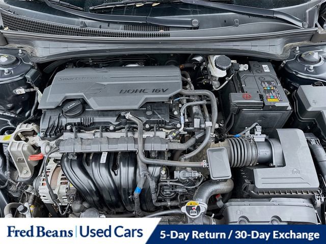 Used 2023 Hyundai Elantra SEL image 29