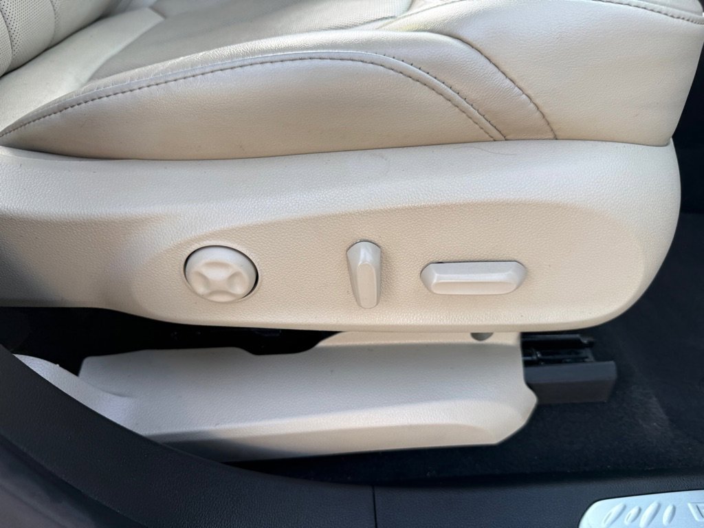 Used 2020 Buick Envision Essence image 24