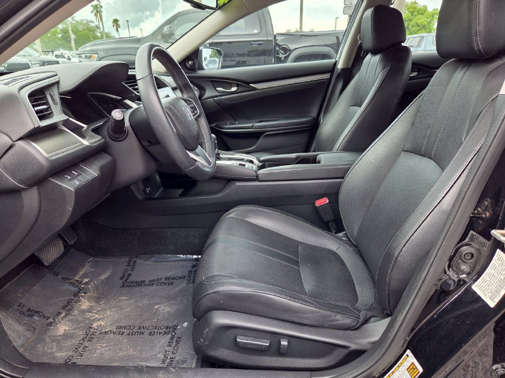 Used 2016 Honda Civic Touring image 11